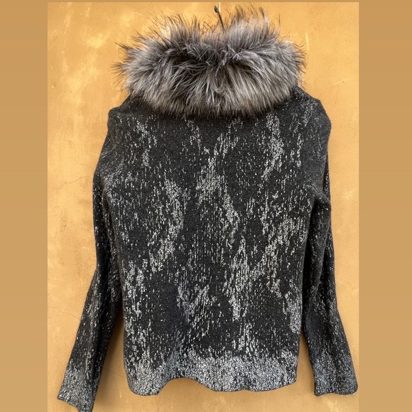 Chicos Gray Wool Faux Fur Collared Cardigan Sweater - Picture 3 of 9